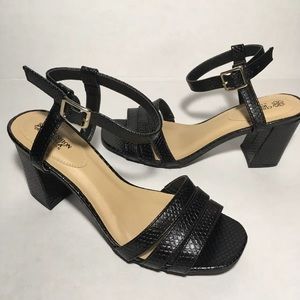 Avon Cushion Heel Women Open Toe Embossed Sandal 7